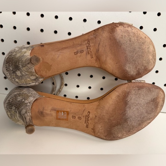 COACH Brown, Gold & White Snakeskin Embossed Round Toe Kitten Heel Shoes Size 9B - Picture 14 of 17